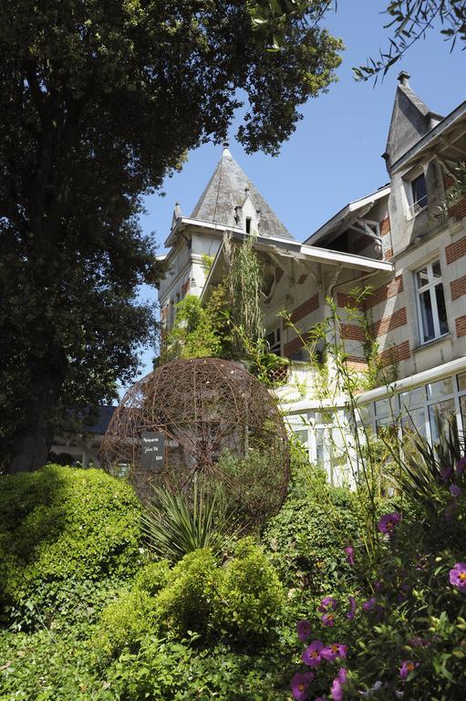 Hotel L'Yeuse - Teritoria Chateaubernard Exterior photo